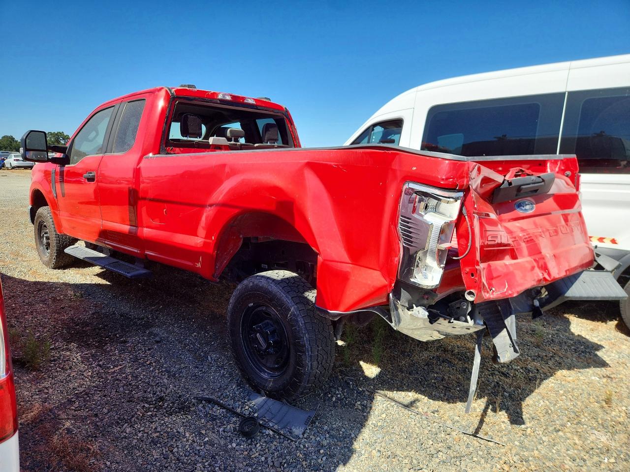 2022 Ford F-250 Super Duty VIN 1FT7X2BT4NEF46727 COPART salvage auction — Rear End, CA - SALVAGE CERTIFICATE, sold $16,600 on 2026-07-09 (photo 2)