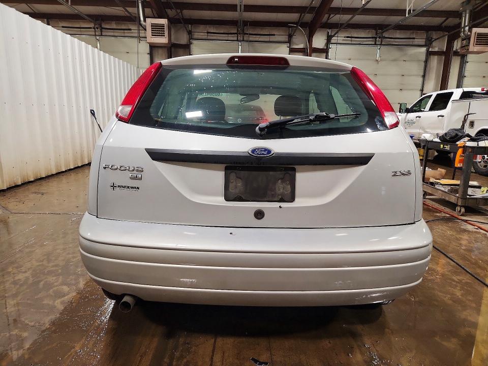 2005 Ford Focus VIN 3FAFP31N15R129895 COPART salvage auction — FRONT END, PA - CERTIFICATE OF SALVAGE, sold $175 on 2026-07-24 (photo 6)