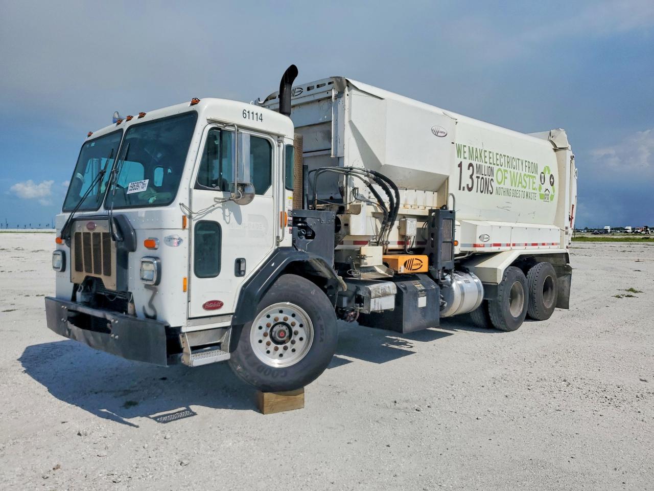 2019 Peterbilt 520 VIN 3BPDLJ0X2KF103016 — COPART salvage auction photo