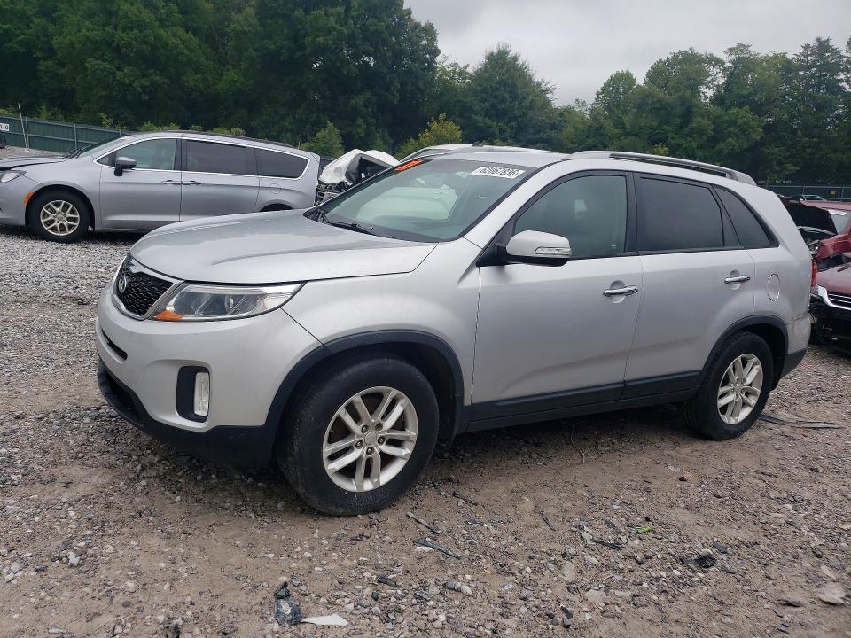 2015 Kia Sorento VIN 5XYKT4A63FG573763 COPART salvage auction — MINOR DENT/SCRATCHES, Tn - Certificate Of Title, sold $175 on 2026-07-28 (photo 1)