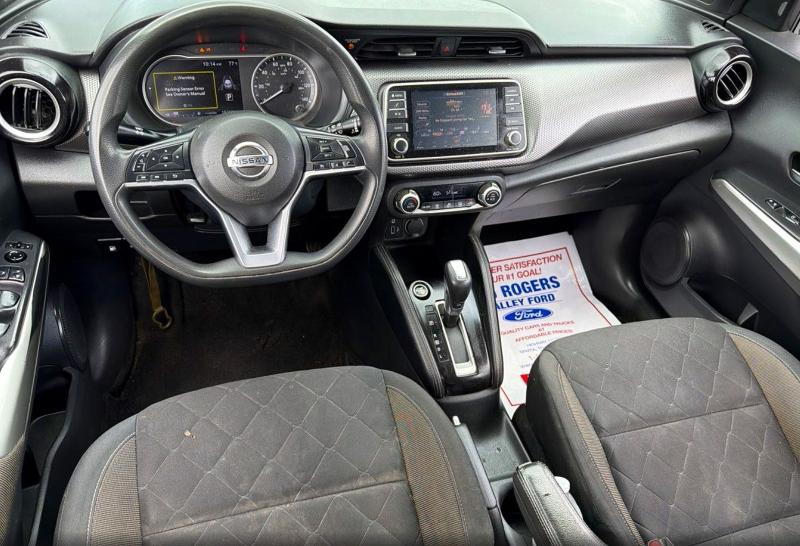 2020 Nissan VIN 3N1CP5CV5LL573855 COPART salvage auction — MINOR DENT/SCRATCHES, Tn - Certificate Of Title (P), sold $1,550 on 2026-07-22 (photo 9)