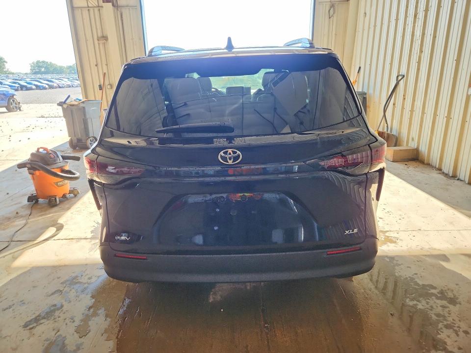 2026 Toyota Sienna VIN 5TDYRKEC8TS327402 COPART salvage auction — FRONT END, Ny - Certificate Of Title (P), sold $19,000 on 2026-07-18 (photo 6)