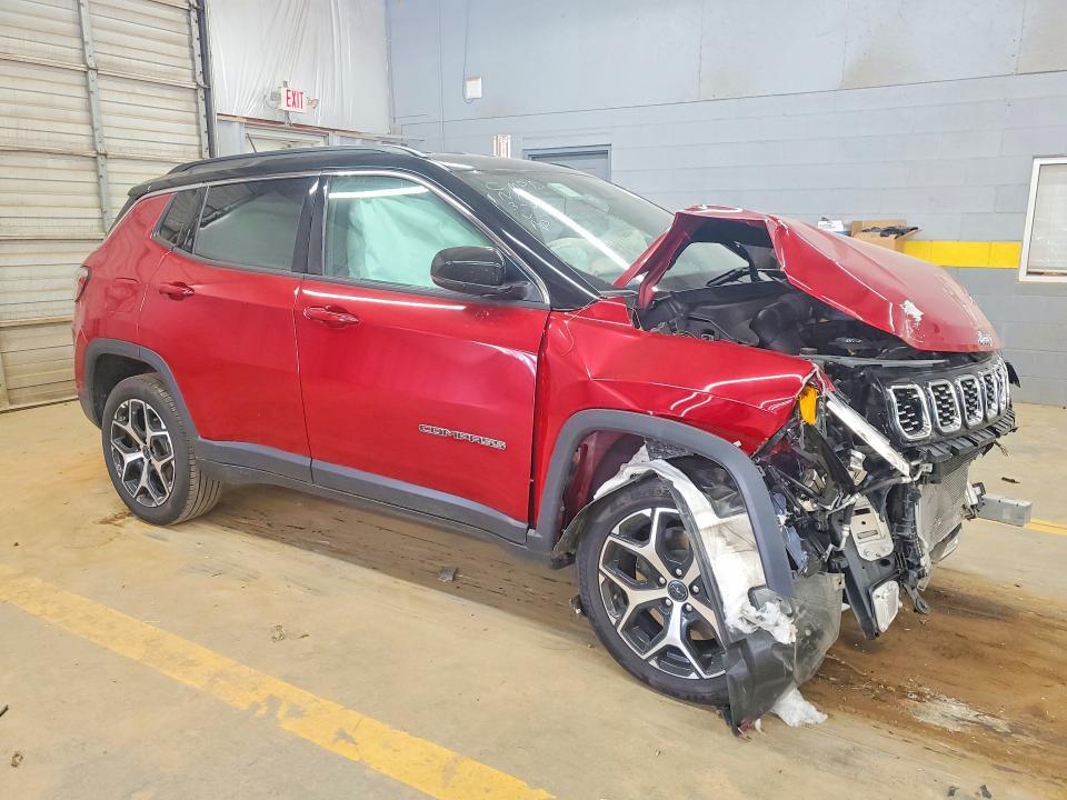 2025 Jeep VIN 3C4NJDCN4ST552897 COPART salvage auction — FRONT END, Tx - Dealer Only Non-Repairable, sold $5,600 on 2026-07-21 (photo 4)