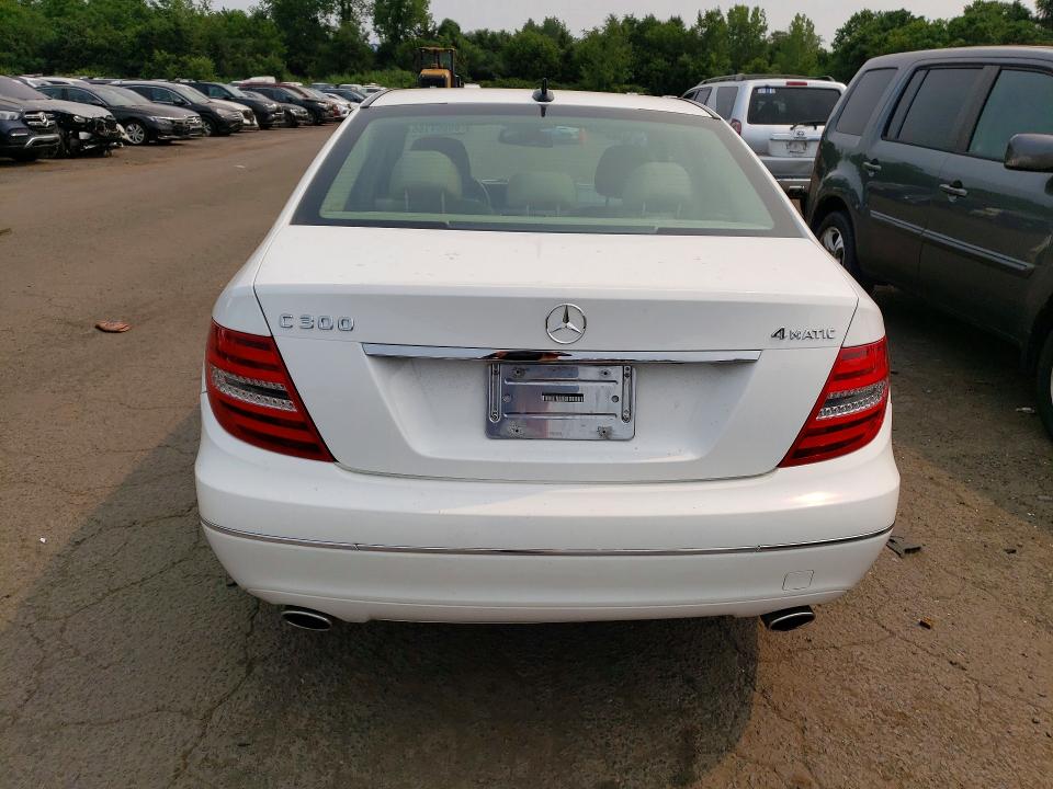2014 Mercedes-benz C-klasse VIN WDDGF8ABXER302674 COPART salvage auction — FRONT END, Ct - Cert Of Title-Salvage, sold $550 on 2026-07-31 (photo 6)