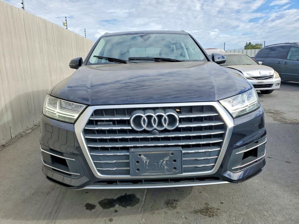 2017 Audi Q7 VIN WA1LAAF75HD032851 COPART salvage auction — REAR END, CA - SALVAGE CERTIFICATE, sold $8,000 on 2026-07-28 (photo 5)