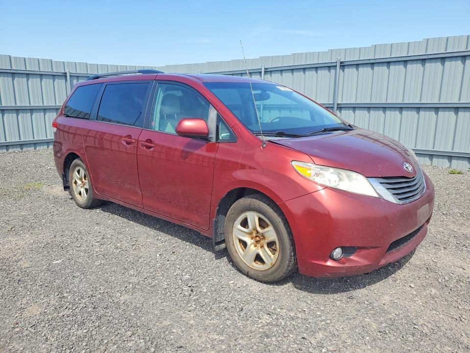 2014 Toyota Sienna VIN 5TDDK3DC7ES075347 COPART salvage auction — REAR END, On - Permit No Brand - Unfit, sold $850 on 2026-07-28 (photo 4)