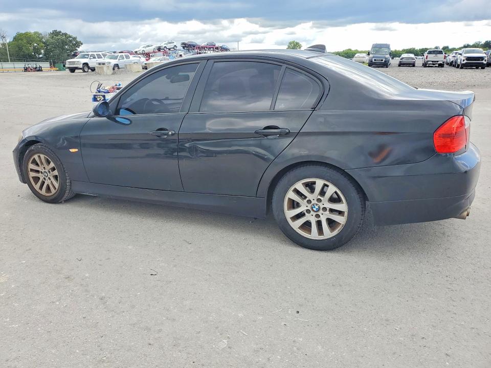2007 BMW 3 series VIN WBAVA33517KX79142 COPART salvage auction — MINOR DENT/SCRATCHES, Tn - Certificate Of Title, sold $600 on 2026-07-20 (photo 2)