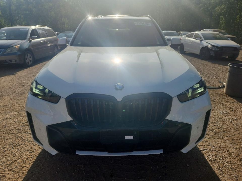 2024 BMW X5 VIN 5UX23EU08R9T16521 COPART salvage auction — ROOF, ON - PERMIT NO BRAND - UNFIT, sold $21,300 on 2026-07-30 (photo 5)