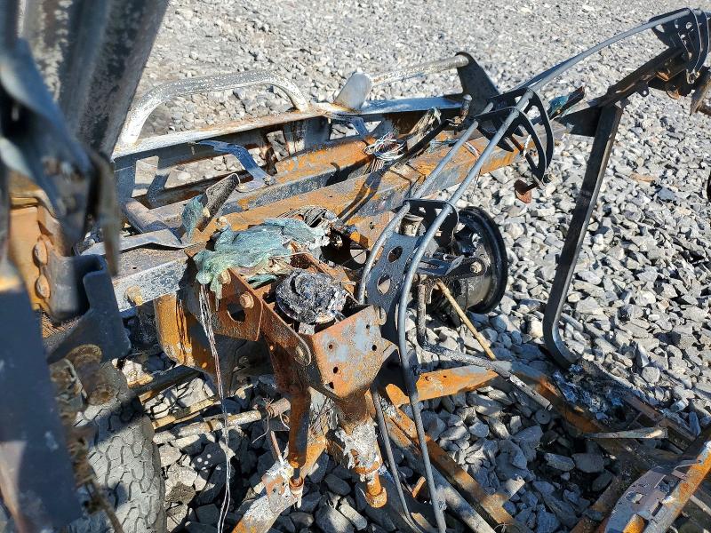 2016 Polaris Ranger VIN 3NSRUE87XGG513691 COPART salvage auction — BURN, ME - BILL OF SALE, sold $90 on 2026-08-26 (photo 8)