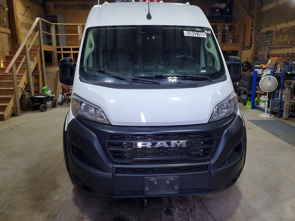 2023 Ram Promaster city VIN 3C6LRVDG3PE535274 COPART salvage auction — MINOR DENT/SCRATCHES, Mt - Certificate Of Title, sold $16,600 on 2026-08-25 (photo 5)