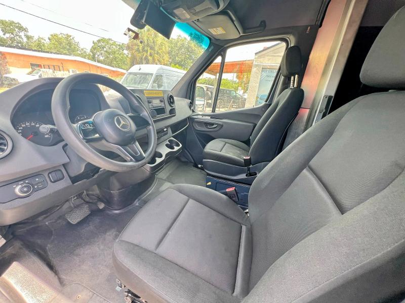 2019 Mercedes-benz Sprinter VIN WD4PF1CDXKP149520 COPART salvage auction — MECHANICAL, Fl - Certificate Of Title (P), sold $14,900 on 2026-07-31 (photo 9)
