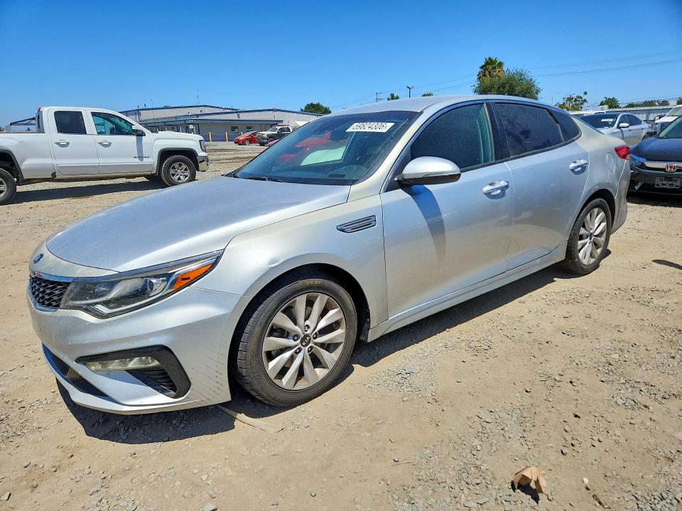 2019 Kia Optima VIN 5XXGT4L37KG326950 COPART salvage auction — MINOR DENT/SCRATCHES, Az - Dealer Only Rebuilt Salvage, sold $1,850 on 2026-07-31 (photo 1)