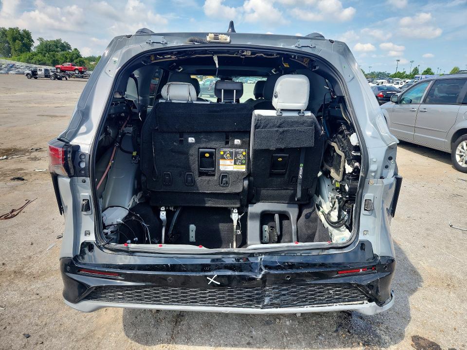 2023 Toyota Sienna VIN 5TDDRKEC8PS159152 COPART salvage auction — REAR END, MO - SALVAGE CERTIFICATE OF TITLE (P), sold $15,100 on 2026-07-14 (photo 6)