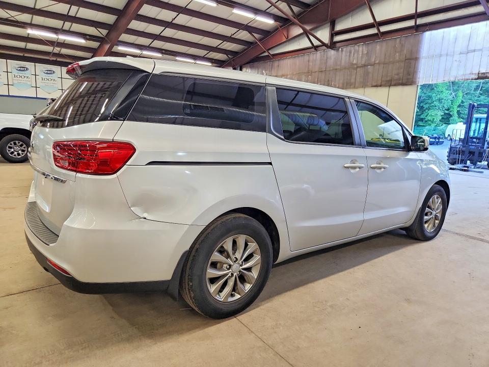 2019 Kia SEDONA VIN KNDMA5C11K6540120 COPART salvage auction — MINOR DENT/SCRATCHES, MT - CERTIFICATE OF TITLE (P), sold $6,000 on 2026-07-14 (photo 3)
