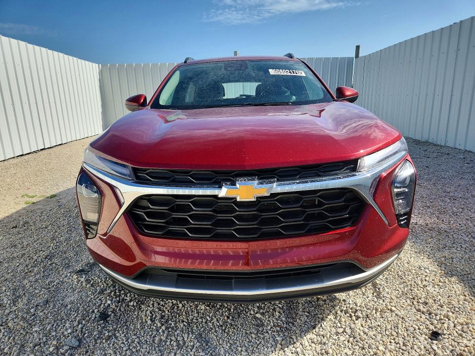 2025 Chevrolet Trax VIN KL77LHEP7SC250750 COPART salvage auction — REAR END, FL - CERTIFICATE OF TITLE, sold $10,600 on 2026-07-27 (photo 5)