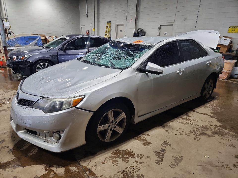 2013 Toyota Camry VIN 4T1BF1FKXDU259840 COPART salvage auction — ROLLOVER, Ct - Cert Of Title-Salvage, sold $475 on 2026-07-28 (photo 1)