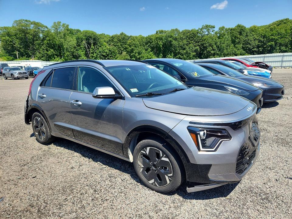 2024 Kia Niro VIN KNDCR3L15R5121907 COPART salvage auction — REAR END, Ny - Certificate Of Title, sold $5,900 on 2026-07-29 (photo 4)