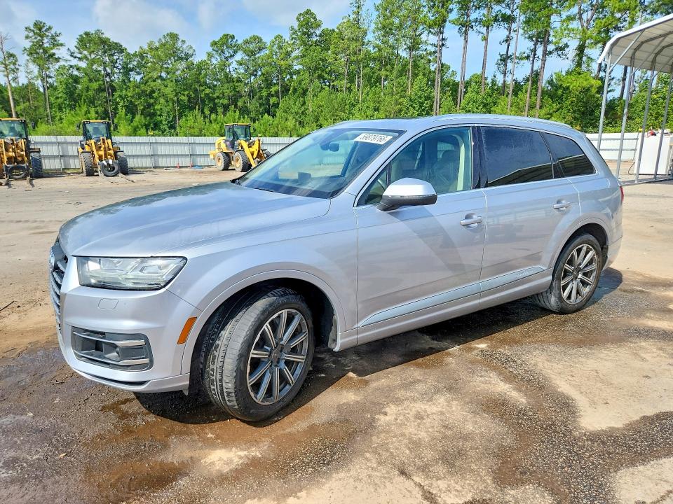 2017 Audi Q7 VIN WA1VAAF70HD050098 — COPART salvage auction photo