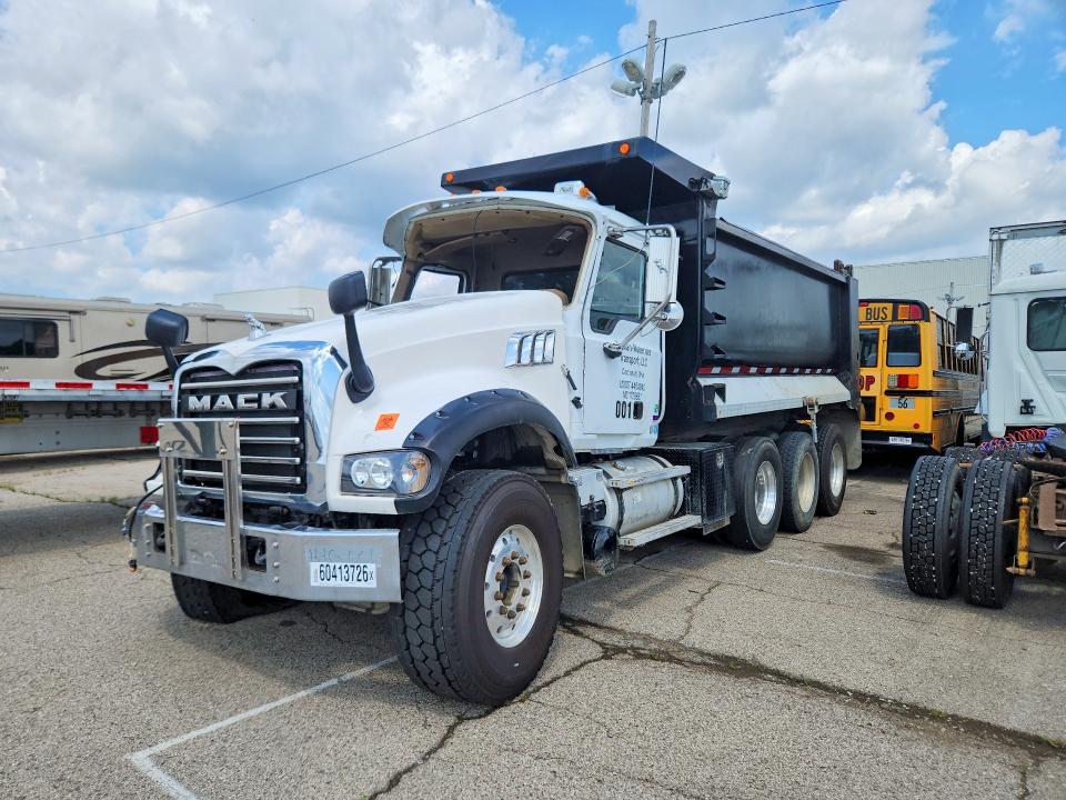 2009 Mack Gu713 VIN 1M2AX09C69M003810 — COPART salvage auction photo