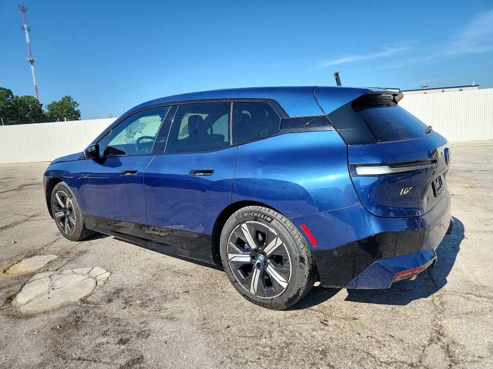 2023 BMW Ix VIN WB533CF05PCK57916 COPART salvage auction — HAIL, Mo - Salvage Certificate Of Title, sold $26,500 on 2026-08-03 (photo 2)