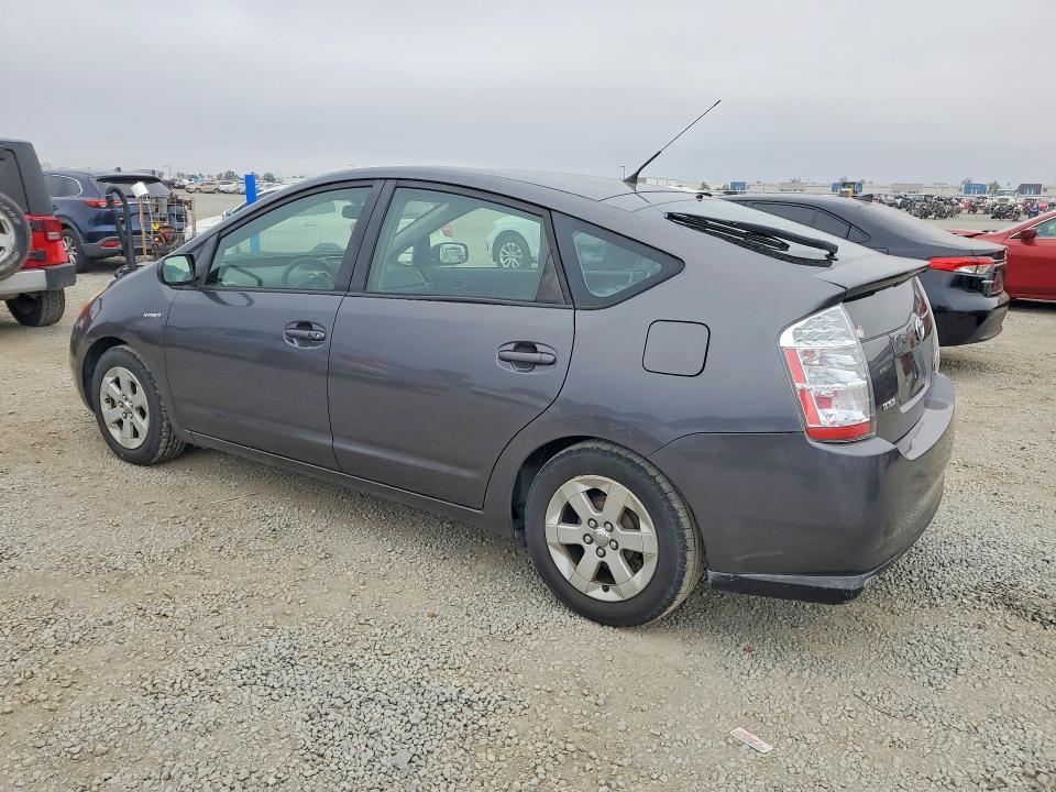 2007 Toyota Prius VIN JTDKB20U273265559 COPART salvage auction — MINOR DENT/SCRATCHES, Ca - Dis/Dlr/Exp Only Clean Title, sold $875 on 2026-07-31 (photo 2)