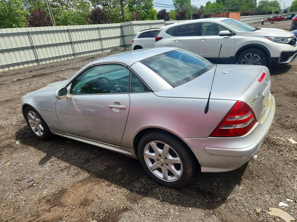 2001 Mercedes-benz Slk-class VIN WDBKK49F21F176627 COPART salvage auction — MECHANICAL, Ct - Bill Of Sale, sold $475 on 2026-07-31 (photo 2)