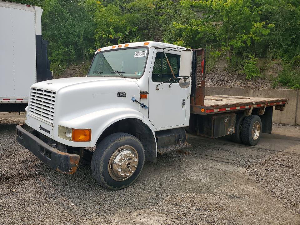 1999 International VIN 1HTSLABL8XH584515 COPART salvage auction — MINOR DENT/SCRATCHES, PA - CERT OF TITLE (P), sold $9,600 on 2026-08-31 (photo 1)