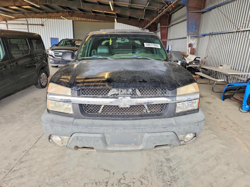 2002 Chevrolet Avalanche VIN 3GNEK13T32G121378 COPART salvage auction — REAR END, CA - DIS/DLR/EXP ONLY CLEAN TITLE, sold $125 on 2026-07-09 (photo 5)