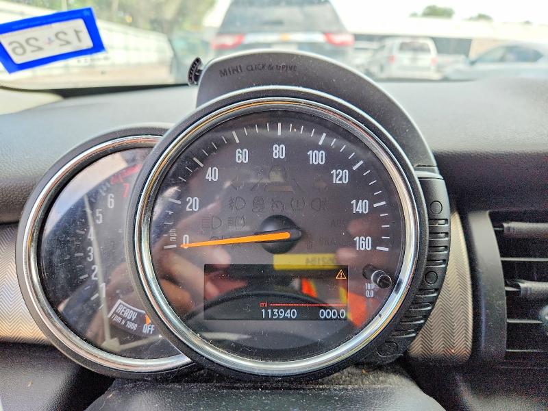 2016 Mini Cooper VIN WMWXU3C51G2B63069 COPART salvage auction — MECHANICAL, Tx - Certificate Of Title, sold $300 on 2026-08-04 (photo 9)