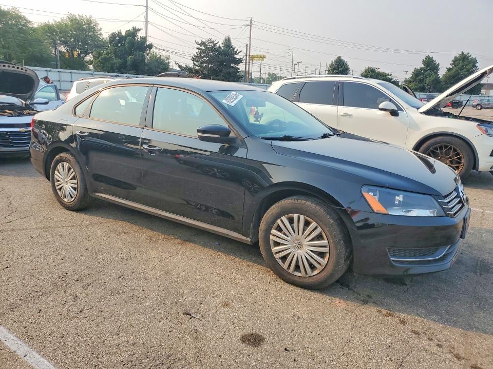 2015 Volkswagen Passat VIN 1VWAS7A32FC071317 COPART salvage auction — MECHANICAL, Oh - Certificate Of Title, sold $600 on 2026-08-19 (photo 4)