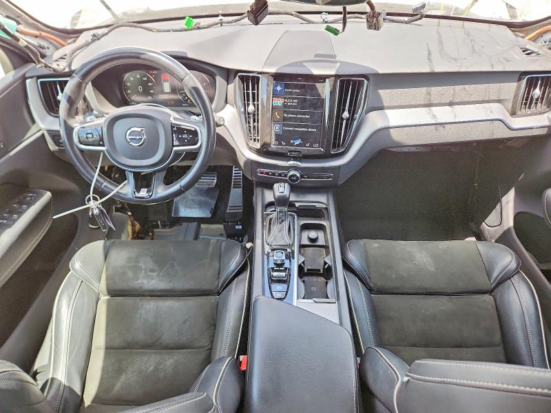 2018 Volvo Xc60 VIN LYVA22RMXJB096725 COPART salvage auction — REAR END, TX - SALVAGE VEHICLE TITLE, sold $7,000 on 2026-07-30 (photo 8)