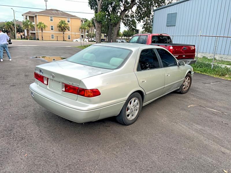 2000 Toyota Camry VIN JT2BG22K2Y0450820 COPART salvage auction — NORMAL WEAR, Fl - Certificate Of Title (P), sold $475 on 2026-07-31 (photo 4)