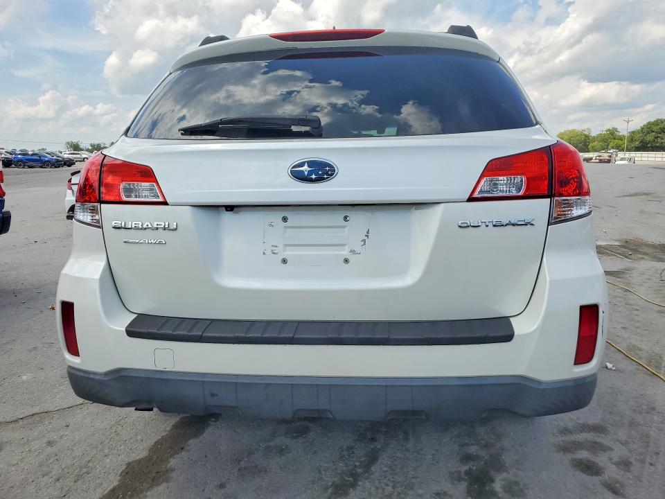 2014 Subaru Outback VIN 4S4BRCPC3E3292857 COPART salvage auction — MINOR DENT/SCRATCHES, Tn - Certificate Of Title (P), sold $3,800 on 2026-07-23 (photo 6)