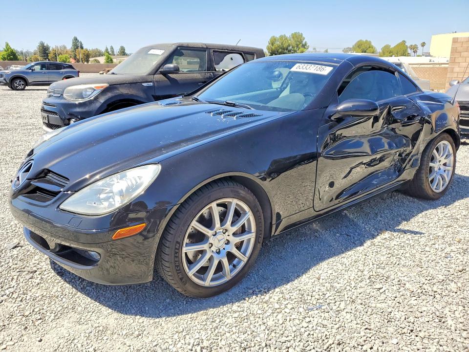 2005 Mercedes-benz Slk-klasse VIN WDBWK56F05F049554 COPART salvage auction — SIDE, CA - SALVAGE CERTIFICATE, sold $1,000 on 2026-08-19 (photo 1)