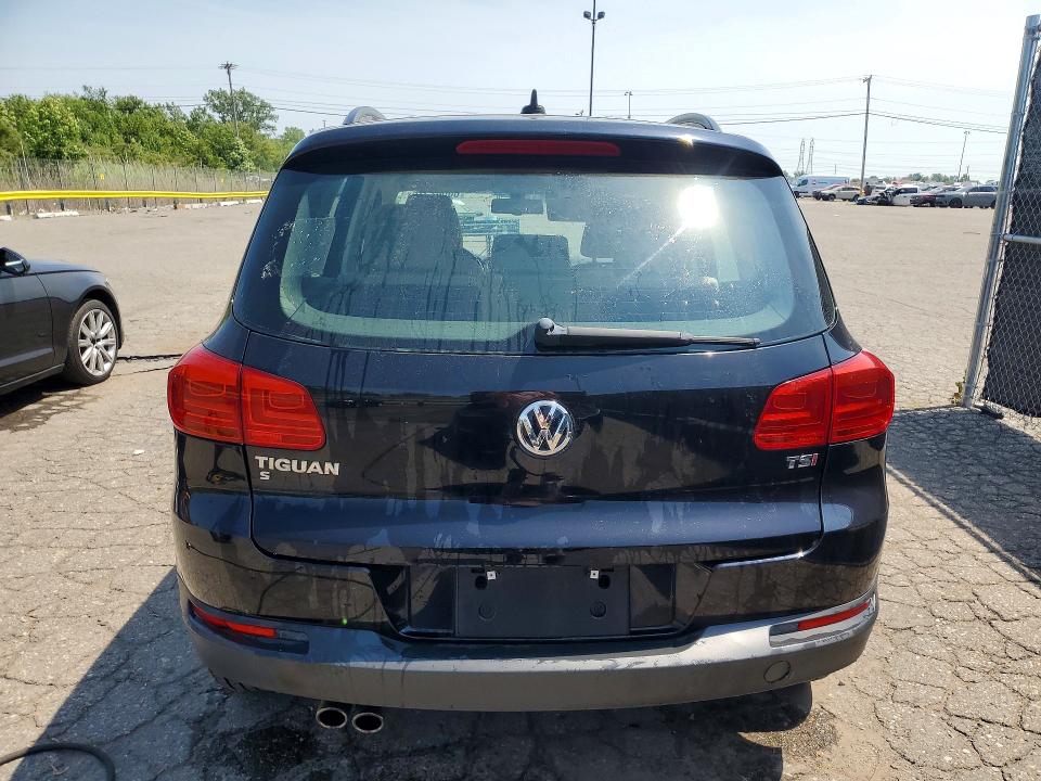 2017 Volkswagen Tiguan VIN WVGAV7AX7HK006674 COPART salvage auction — MINOR DENT/SCRATCHES, Mi - Dealer Only Clean Title (P), sold $2,050 on 2026-07-31 (photo 6)