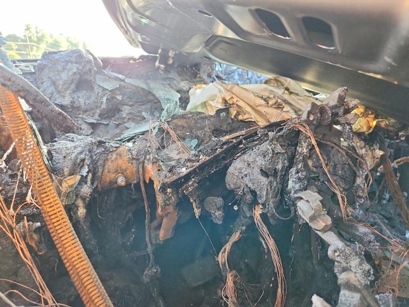 2026 Kia Niro VIN KNDCP3LE3T5328442 COPART salvage auction — BURN, Mo - Junking Certificate, sold $2,100 on 2026-08-24 (photo 9)