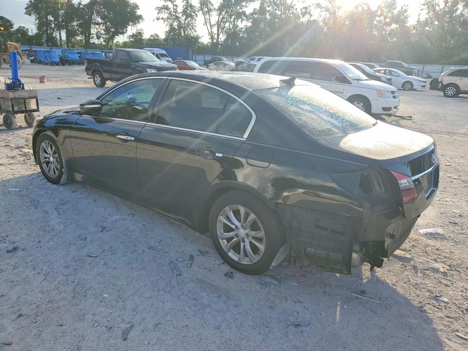 2013 Hyundai Genesis VIN KMHGC4DD5DU246515 COPART salvage auction — REAR END, Fl - Cert Of Title Slvg Rebuildable, sold $375 on 2026-07-21 (photo 2)