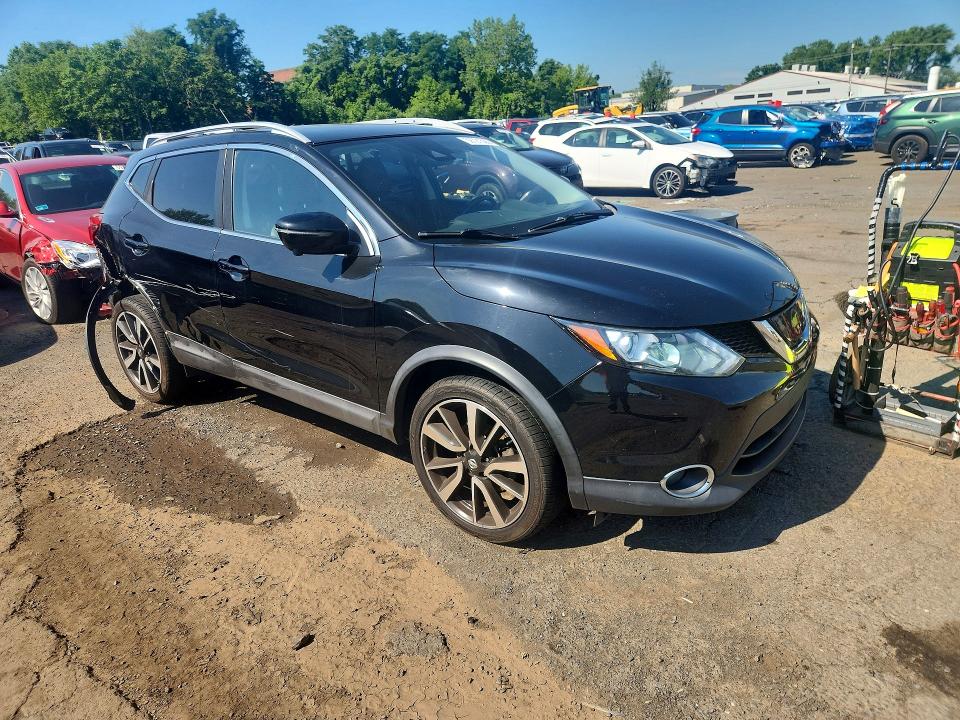 2017 Nissan Rogue VIN JN1BJ1CRXHW102097 COPART salvage auction — SIDE, Ct - Cert Of Title-Salvage, sold $925 on 2026-07-17 (photo 4)