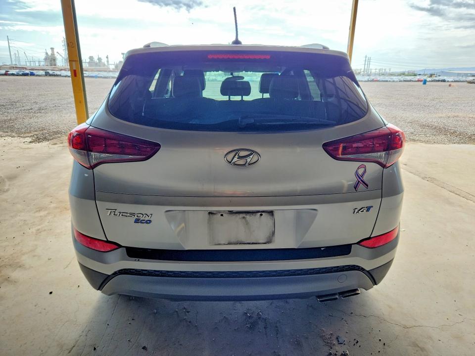 2016 Hyundai Tucson VIN KM8J33A20GU212733 COPART salvage auction — MINOR DENT/SCRATCHES, Az - Certificate Of Title, sold $1,250 on 2026-07-27 (photo 6)