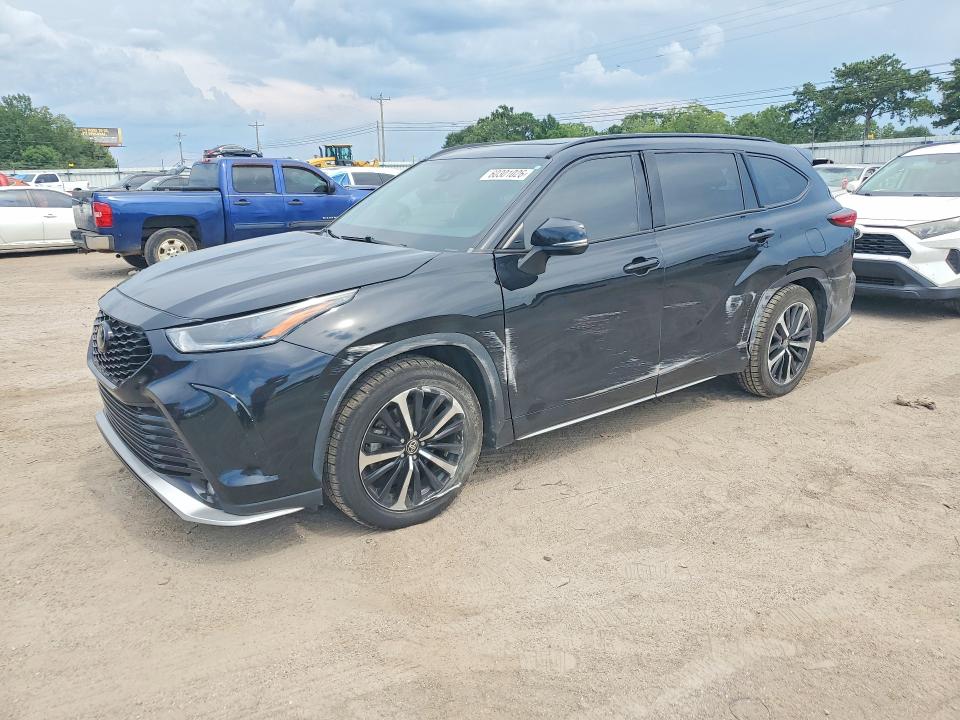 2022 Toyota Highlander VIN 5TDJZRBH2NS204644 — COPART salvage auction photo