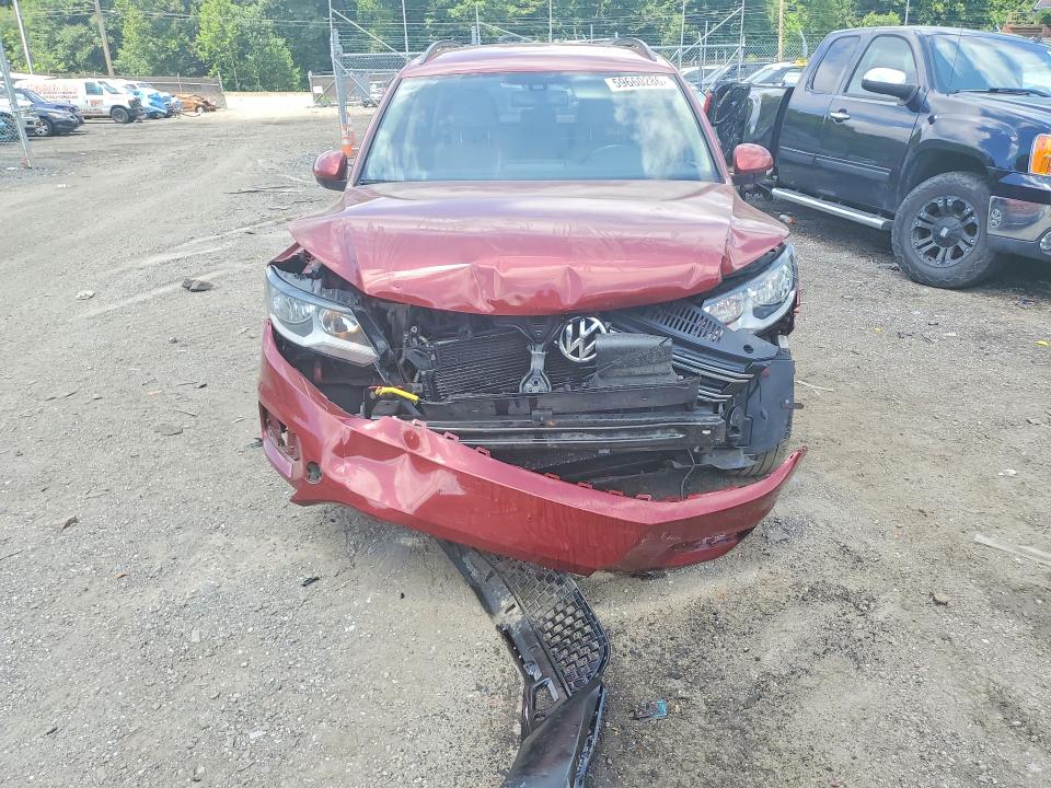 2016 Volkswagen Tiguan VIN WVGBV7AX0GW085603 COPART salvage auction — FRONT END, Md - Cert Of Salvage > 75% Damage, sold $125 on 2026-07-28 (photo 5)
