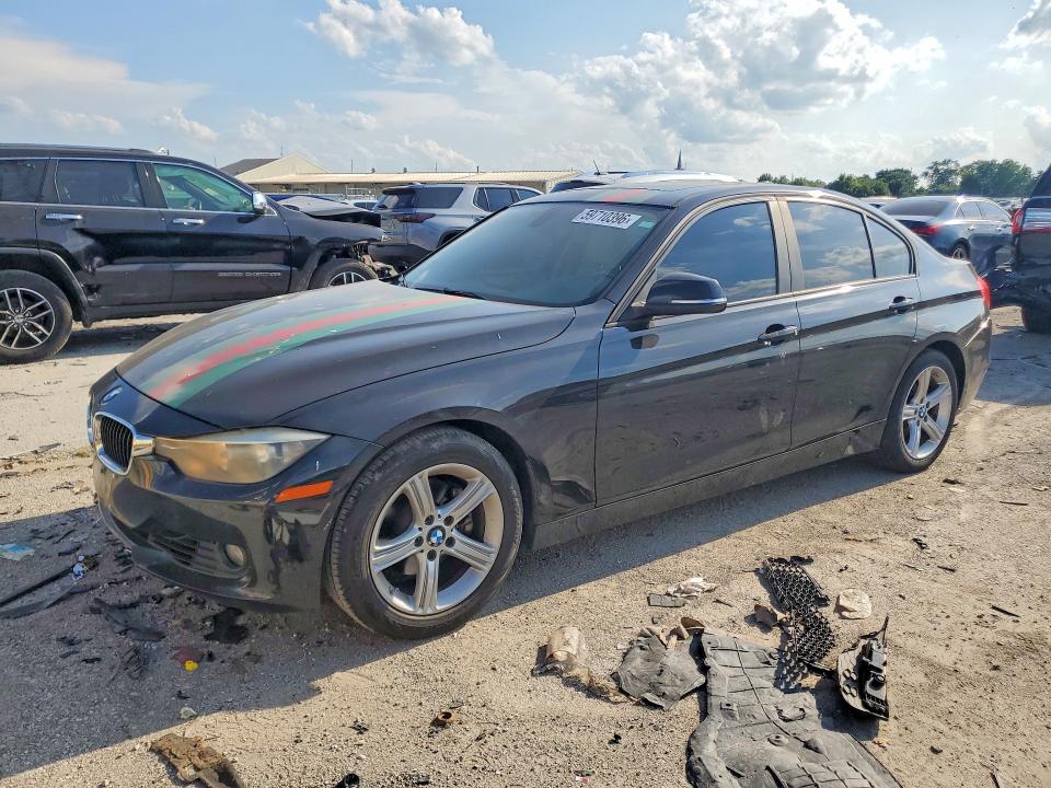 2013 BMW 3er VIN WBA3A5G55DNP24703 COPART salvage auction — NORMAL WEAR, In - Certificate Of Title, sold $650 on 2026-07-20 (photo 1)