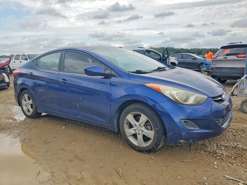 2013 Hyundai Elantra VIN KMHDH4AE6DU868719 COPART salvage auction — NORMAL WEAR, Ks - Dealer Only Clean Title, sold $200 on 2026-07-28 (photo 4)