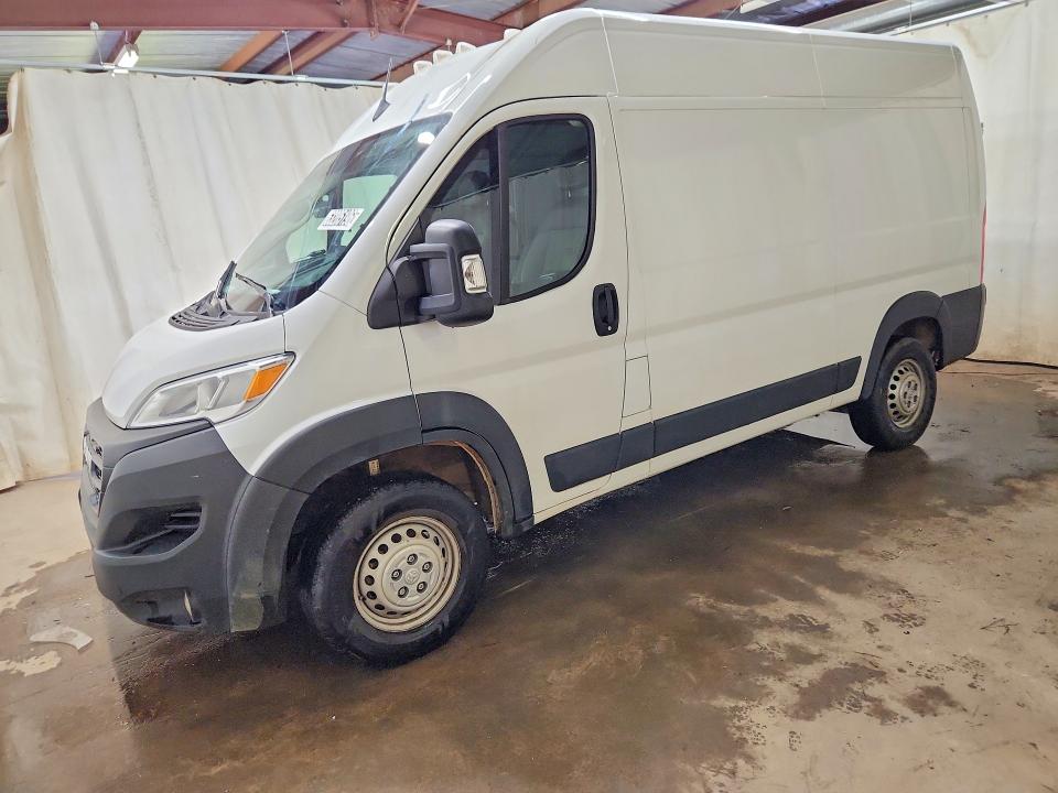 2025 Ram Promaster 2500 VIN 3C6LRVCG5SE512010 COPART salvage auction — MINOR DENT/SCRATCHES, OK - CERTIFICATE OF TITLE (P), sold $10 on 2026-08-03 (photo 1)