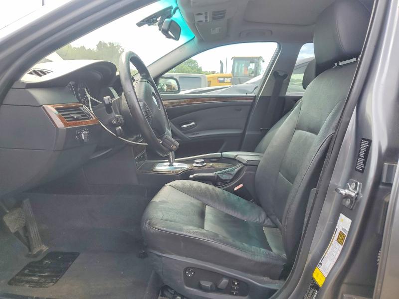 2008 BMW 5 series VIN WBANV93528CZ60978 COPART salvage auction — MINOR DENT/SCRATCHES, MA - CERTIFICATE OF TITLE, sold $975 on 2026-07-31 (photo 7)