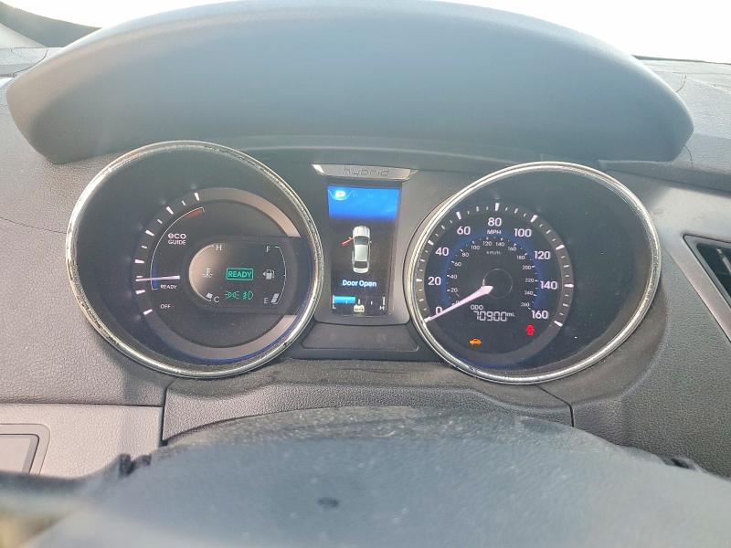 2014 Hyundai Sonata VIN KMHEC4A49EA104313 COPART salvage auction — SIDE, FL - CERT OF TITLE SLVG REBUILDABLE, sold $775 on 2026-07-17 (photo 9)