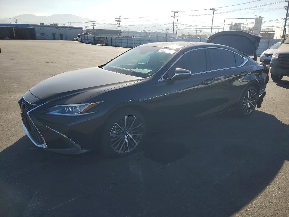 2025 Lexus ES VIN 58ADA1C1XSU067889 — COPART salvage auction photo