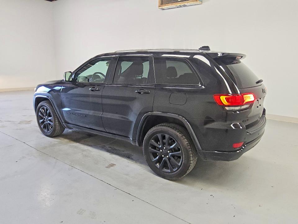 2021 Jeep Grand cherokee VIN 1C4RJFAG0MC588005 COPART salvage auction — MINOR DENT/SCRATCHES, Wv - Certificate Of Title, sold $100 on 2026-07-28 (photo 2)