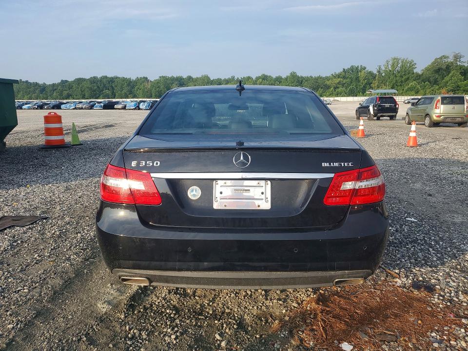 2011 Mercedes-benz E-class VIN WDDHF2EB6BA455817 COPART salvage auction — MINOR DENT/SCRATCHES, SC - CERTIFICATE OF TITLE, sold $625 on 2026-07-20 (photo 6)