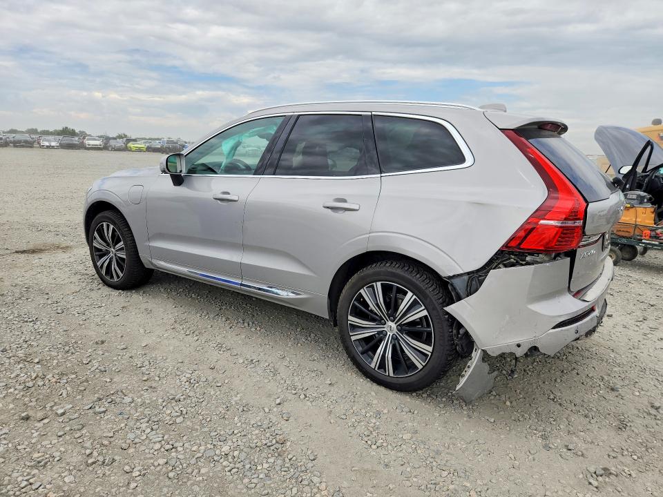 2023 Volvo Xc60 VIN YV4H60DN2P1210592 COPART salvage auction — REAR END, Co - Public - Salvage Title, sold $17,400 on 2026-08-18 (photo 2)